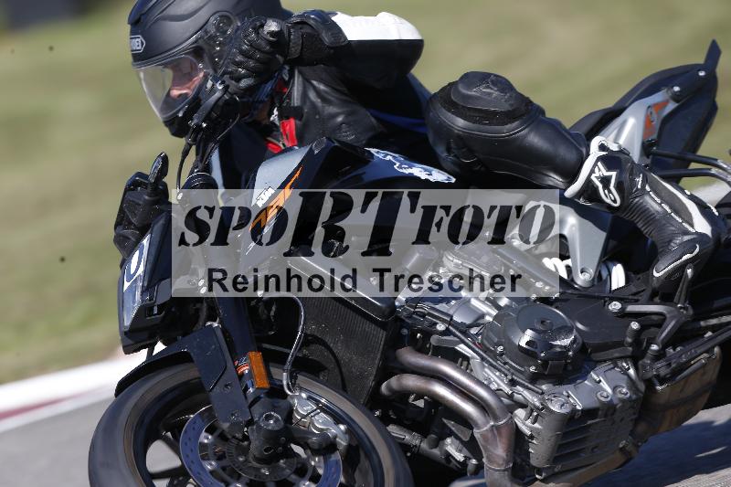 /Archiv-2025/49 26.08.2025 Cornu Master School ADR/blau-bleu/50